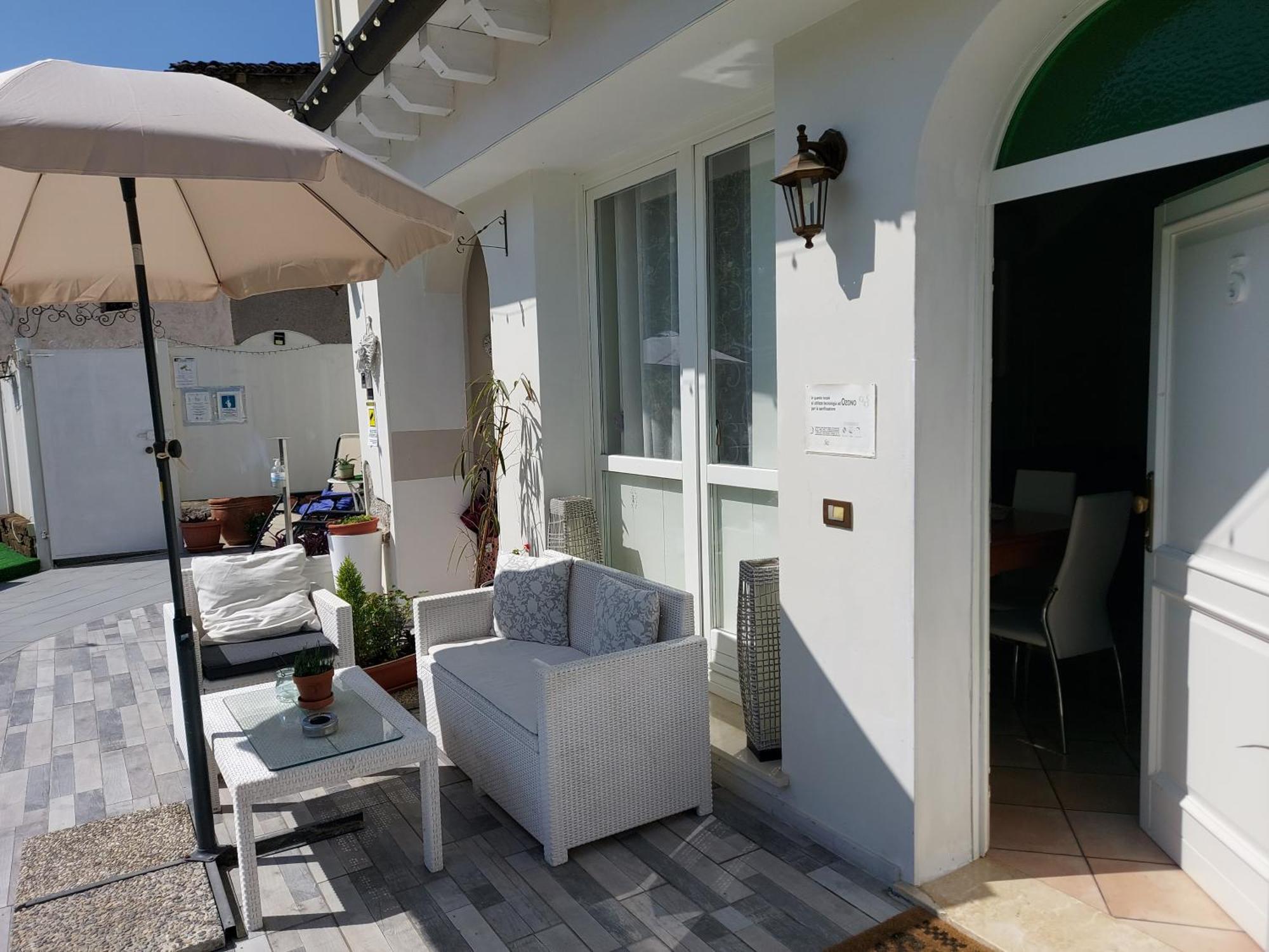 Borgo Vecchio *Dream* Apartment Lonato Bagian luar foto