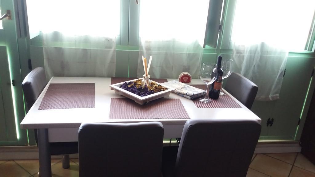 Borgo Vecchio *Dream* Apartment Lonato Bagian luar foto